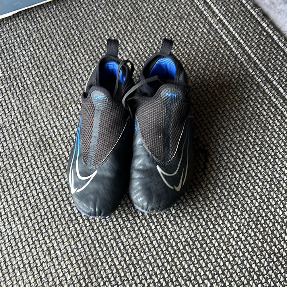 Nike Phantom Black and Blue Youth Soccer Cleats